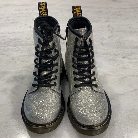 Dr. Martens Other - NWOT Dr Martens